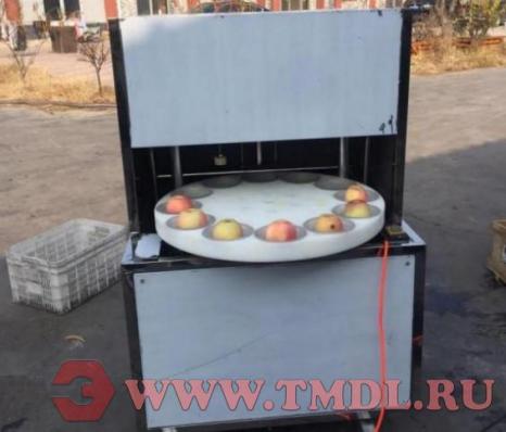 Станок для удаления сердцевины яблока и разрезания на дольки