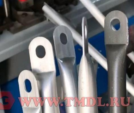 Станок для пробивки отверстий и расплющивания