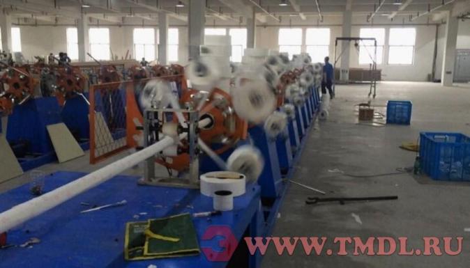 Станок для производства липких роликов для чистки одежды